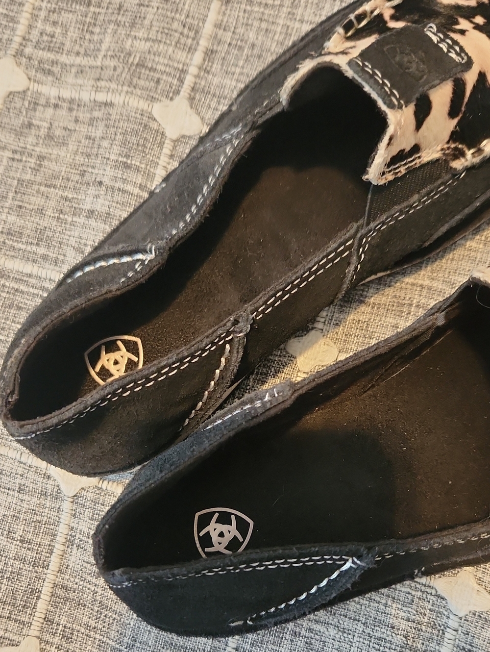 Ariat Cruiser Slide On Loafers Cow Hide Animal Print EUC Black & White - Picture 8 of 10
